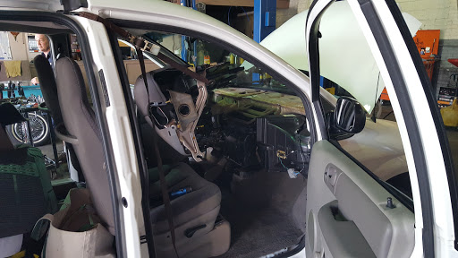 Auto Repair Shop «Absolute Auto Repair», reviews and photos, 307 E Holland St, Shelbyville, TN 37160, USA