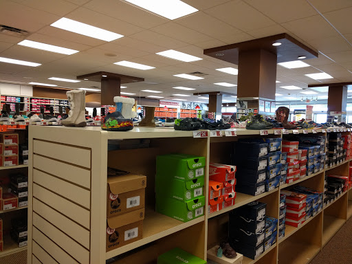 Shoe Store «Famous Footwear», reviews and photos, 8522 Eager Rd, Brentwood, MO 63144, USA