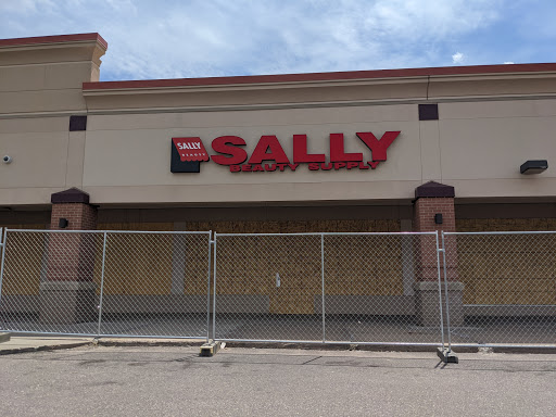 Sally Beauty, 1526 University Ave W, St Paul, MN 55104, USA, 