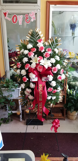 Florist «The Flower Pot & Basket Shop», reviews and photos, 5631 W Madison St, Chicago, IL 60644, USA