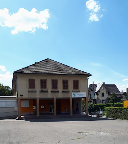 Schulhaus Lindenhof - Bülach