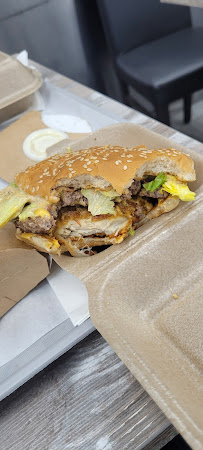 Cheeseburger du Restauration rapide Kool Halal à Lyon - n°4