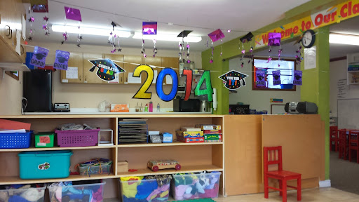 Day Care Center «Little Giggles Daycare», reviews and photos, 11220 8th St E, Edgewood, WA 98372, USA