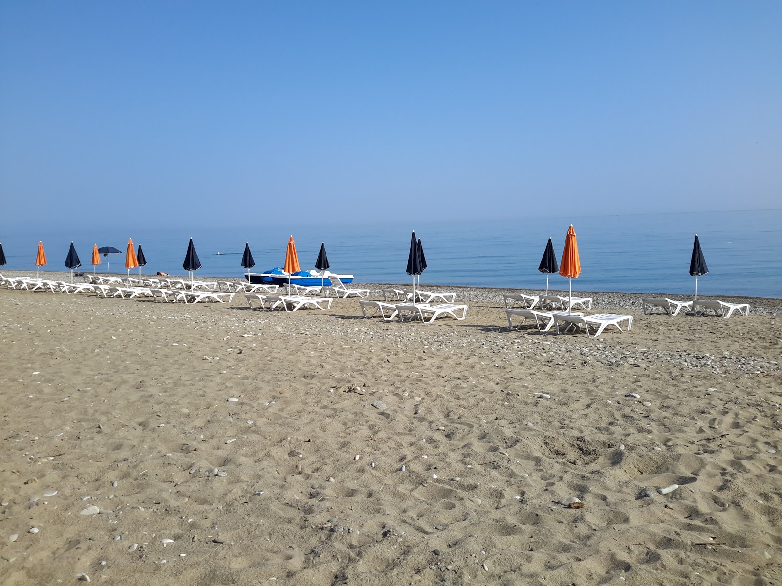 Cariati beach'in fotoğrafı düz ve uzun ile birlikte