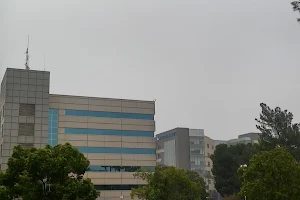 Kaiser Medical Offices, Building 5 image