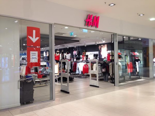 Stores to buy women's pants Munich