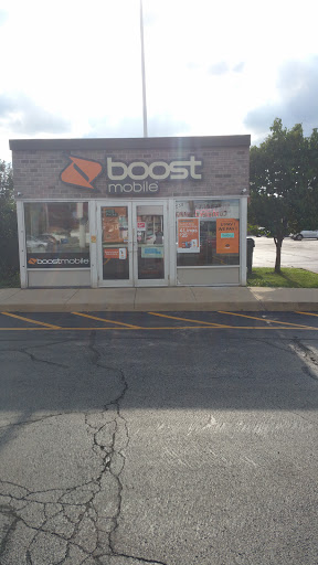 Telecommunications Service Provider «Boost Mobile Store», reviews and photos, 558 Mannheim Rd, Hillside, IL 60162, USA