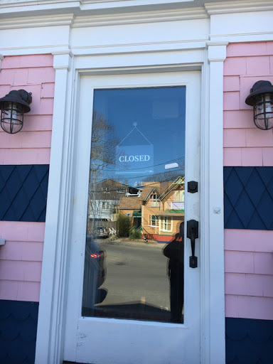 Clothing Store «Vineyard Vines», reviews and photos, 56 Narragansett Ave, Oak Bluffs, MA 02557, USA