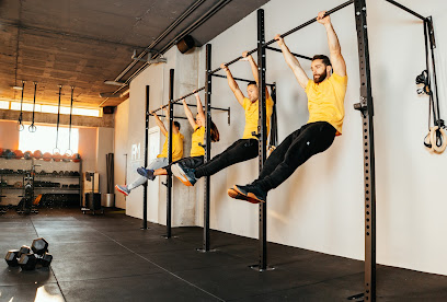 CrossFit Playamar Torremolinos 🏻‍ ️ - Av. Salvador Dalí, 32, 29620 Torremolinos, Málaga, Spain