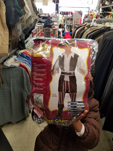 Thrift Store «Village Discount Outlet Store 07», reviews and photos, 7443 S Racine Ave, Chicago, IL 60636, USA