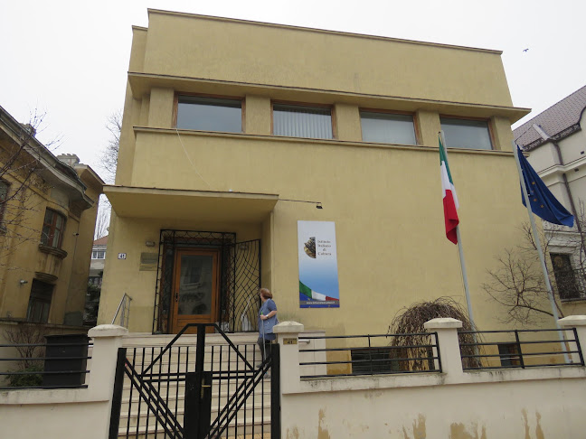 Opinii despre Institutul Italian de Cultură în <nil> - Școală de limbi străine