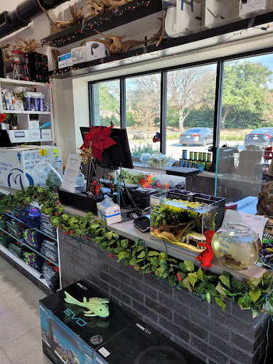 Tropical Fish Store «Fish Gallery», reviews and photos, 6955 Greenville Ave, Dallas, TX 75231, USA