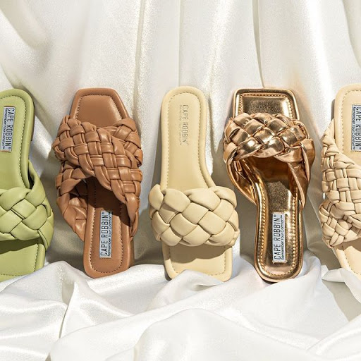 Shoe Store «SHOE TIME & SHOE TREND», reviews and photos, 3021 Freedom Dr, Charlotte, NC 28208, USA