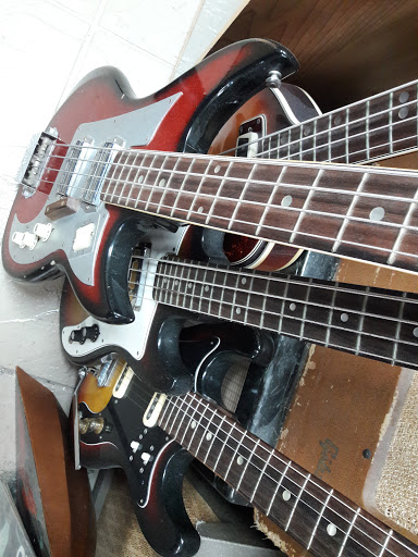 Pawn Shop «Parkway Jewelry and Loan Pawn Shop», reviews and photos, 4006 W Plano Pkwy, Plano, TX 75093, USA