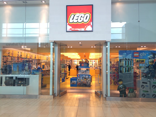 The LEGO® Store Yorkdale
