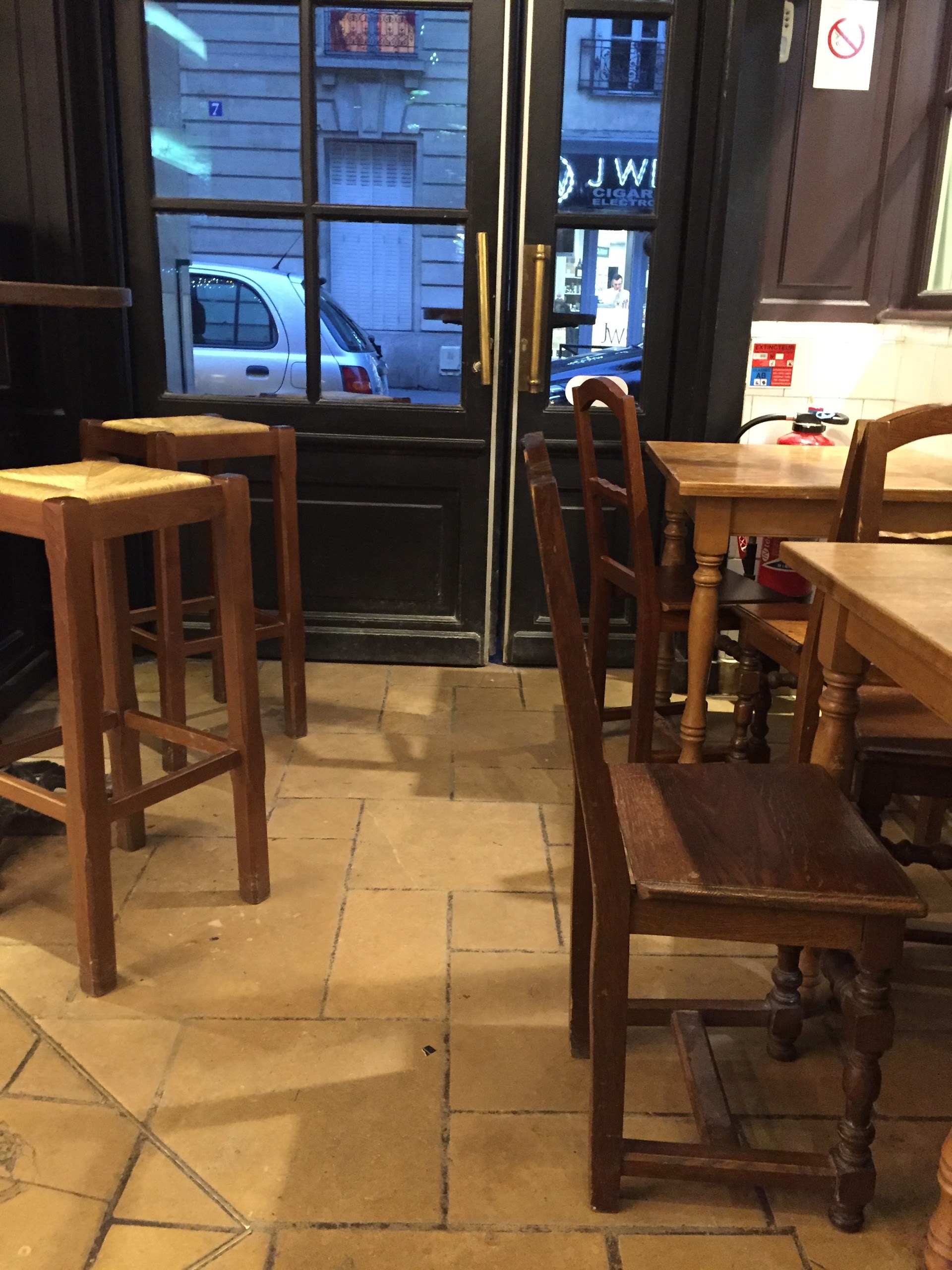 Photo n° 2 de l'avis de Parisfornia.i fait le 19/03/2017 à 16:14