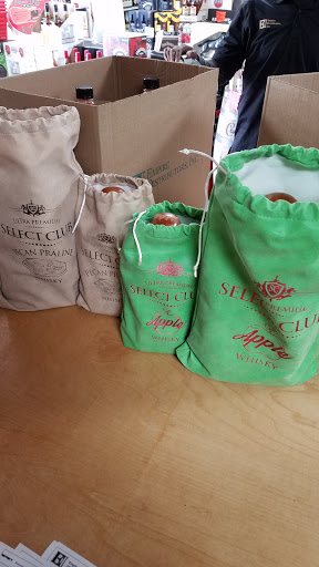 Liquor Store «BROWN PACKAGE STORE (liquor, beer, wine)», reviews and photos, 2896 Browns Bridge Rd, Gainesville, GA 30504, USA