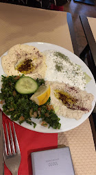 Photo n°175 de Hadramaout - Le Restaurant Yemenite Champs Elysées à Paris ()