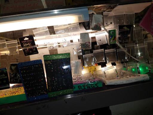 Tattoo Shop «hollywood ink», reviews and photos, 809 S Danny Thomas Blvd, Memphis, TN 38126, USA