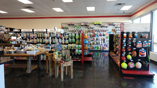 Pet Supply Store «Chuck & Don’s Pet Food & Supplies», reviews and photos, 8115 Wedgewood Ln N #1, Maple Grove, MN 55369, USA