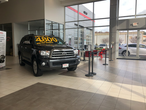 Car Dealer «Colonial Toyota», reviews and photos, 550 George Washington Hwy, Smithfield, RI 02917, USA