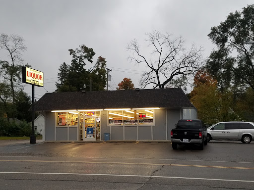 Commerce Wine & Liquor, 420 W Commerce Rd, Commerce Charter Twp, MI 48382, USA, 