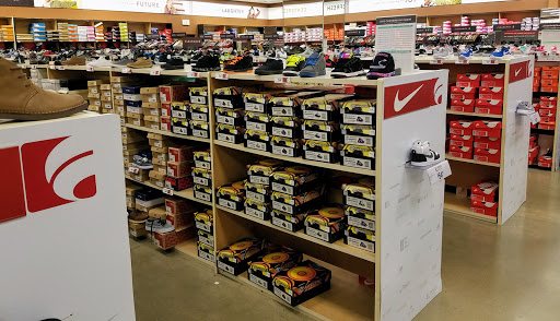Shoe Store «Famous Footwear Outlet», reviews and photos, 7000 Arundel Mills Cir, Hanover, MD 21076, USA