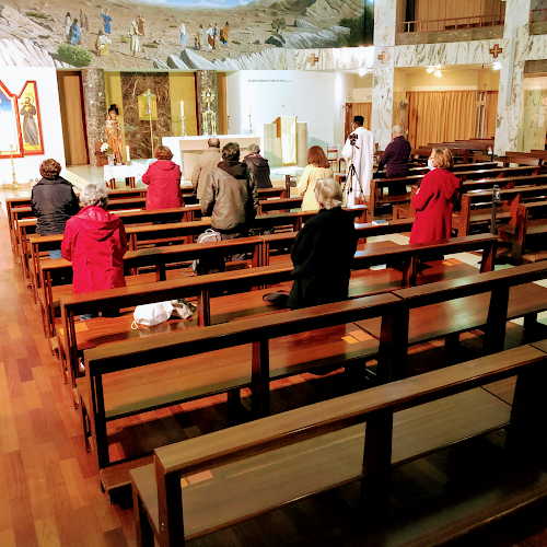 Avaliações doIgreja Paroquial de Nossa Senhora do Cabo em Oeiras - Igreja