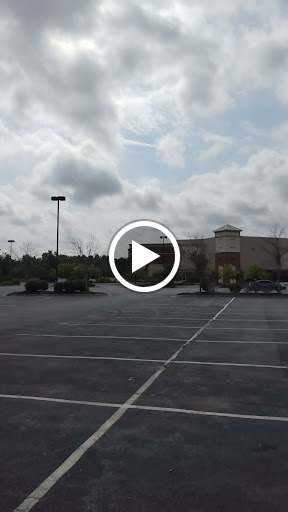 Movie Theater «B&B Theatres Overland Park 16», reviews and photos, 8601 W 135th St, Overland Park, KS 66223, USA