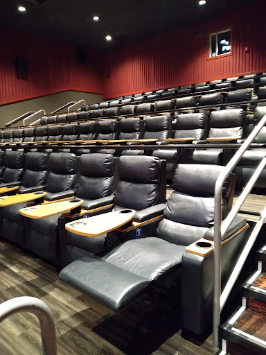 Movie Theater «Regal Cinemas West Town Mall 9», reviews and photos, 7600 Kingston Pike #1520, Knoxville, TN 37919, USA