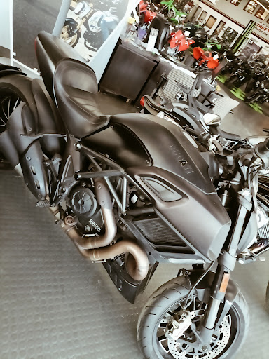 Motorcycle Dealer «Coleman Powersports», reviews and photos, 435 S Washington St, Falls Church, VA 22046, USA