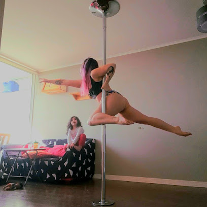 Leonap0le dance, pole sport y flexibilidad