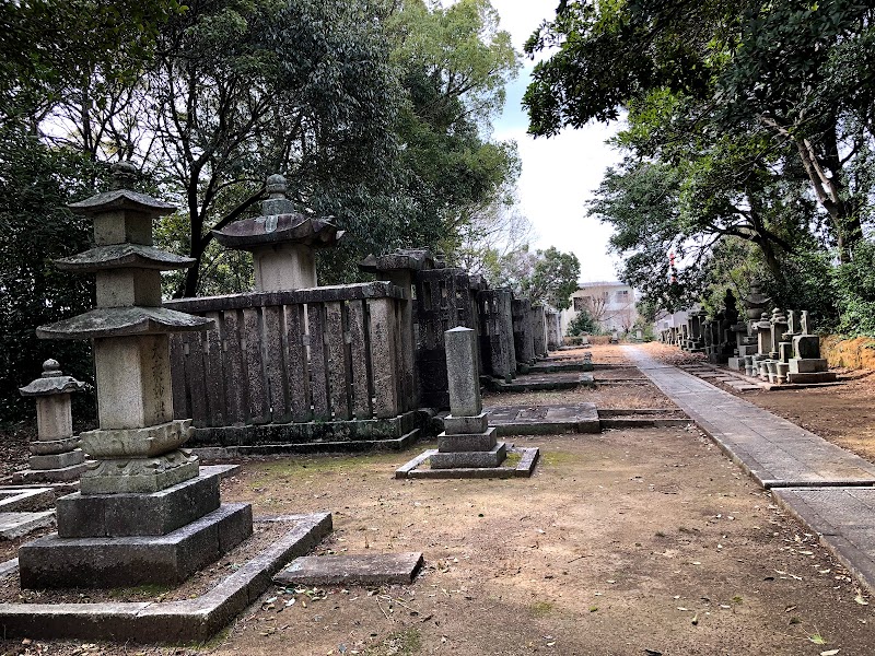 徳山毛利家墓所