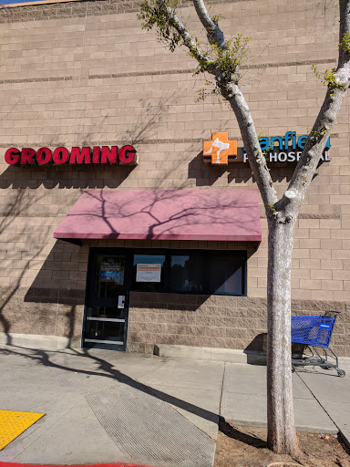 Pet Supply Store «PetSmart», reviews and photos, 3220 W Shaw Ave, Fresno, CA 93711, USA