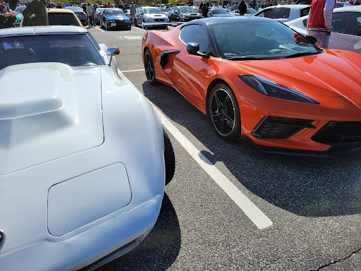 Shopping Mall «Hunt Valley Towne Centre», reviews and photos, 118 Shawan Rd, Cockeysville, MD 21030, USA