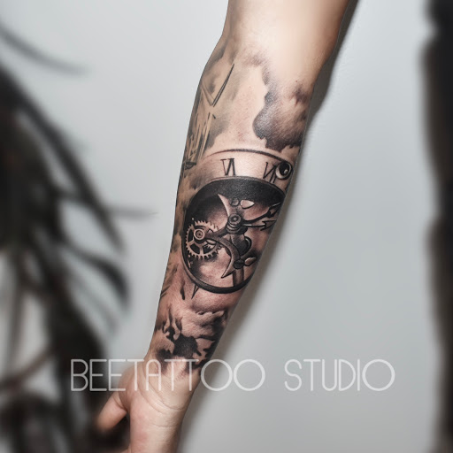 Explore men small tattoo ideas, creative tattoo ideas in Flushing, available at Bee Tattoo Studio