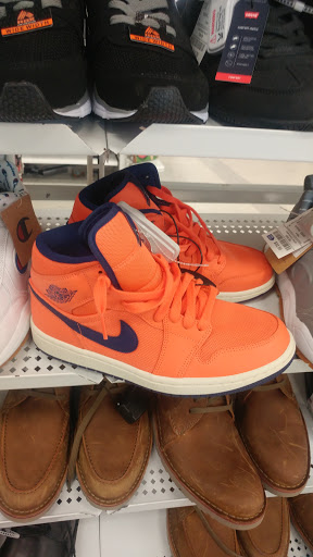 Clothing Store «Ross Dress for Less», reviews and photos, 2415 N Monroe St, Tallahassee, FL 32303, USA