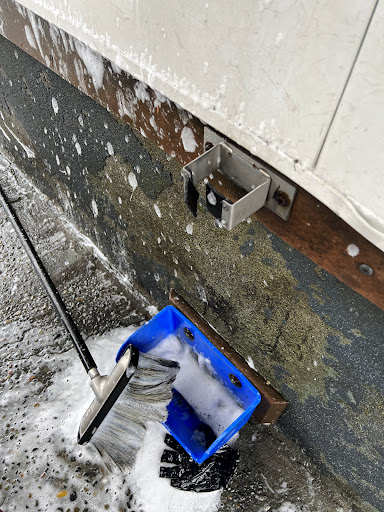 Self Service Car Wash «Car Wash Palace», reviews and photos, 655 NW 85th St, Seattle, WA 98117, USA