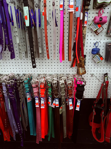 Pet Supply Store «Red Dog Hound & Pet Supply», reviews and photos, 3017 S Sheridan Rd, Tulsa, OK 74129, USA