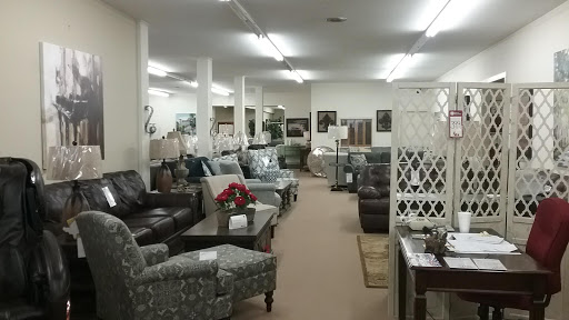 Furniture Store «Gibson Furniture and Patio», reviews and photos, 141 N Water Ave, Gallatin, TN 37066, USA