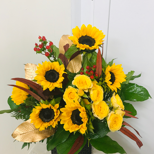 Florist «Brea Florist», reviews and photos, 341 S Brea Blvd, Brea, CA 92821, USA