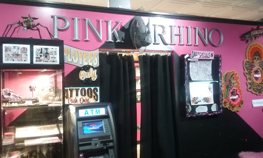 Tattoo Shop «Pink Rhino Tattoo», reviews and photos, 3519 N Halsted St, Chicago, IL 60657, USA