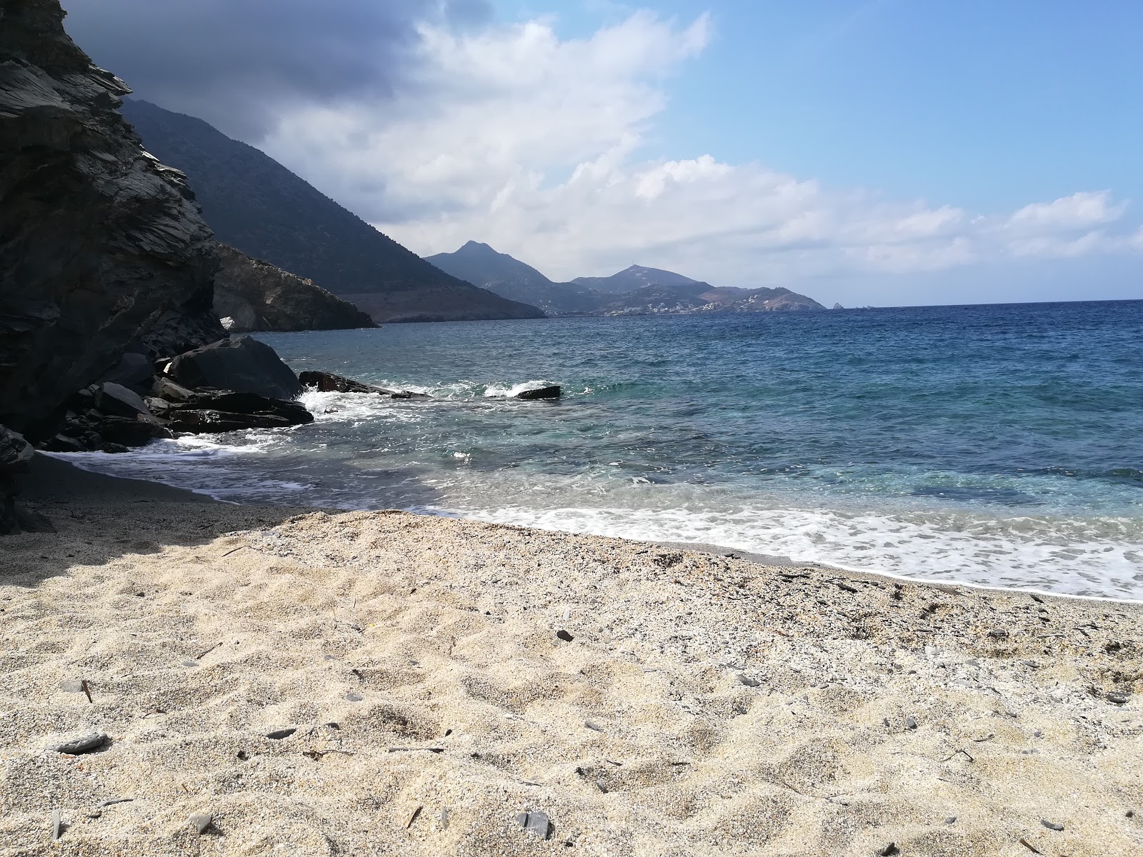 Φωτογραφία του Glaros beaches ubicado en área natural