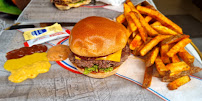 Plats et boissons du Restaurant de hamburgers Big Flame à Paris - n°1
