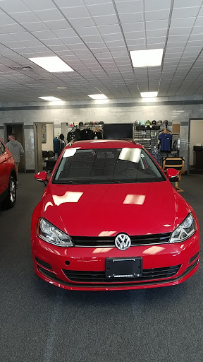 Volkswagen Dealer «Mitchell Volkswagen», reviews and photos, 51 Albany Turnpike, Canton, CT 06019, USA