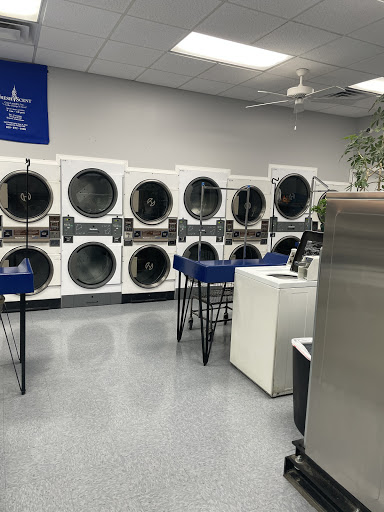 Laundromat «Fresh Scent Coin Laundry & Dry», reviews and photos, 1643 N Cove Blvd, Panama City, FL 32405, USA