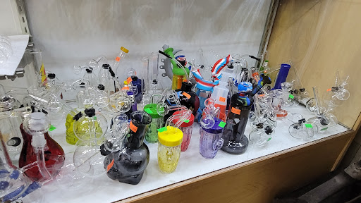 Tobacco Shop «S P Smoke Shop», reviews and photos, 8203 S Tacoma Way, Lakewood, WA 98499, USA