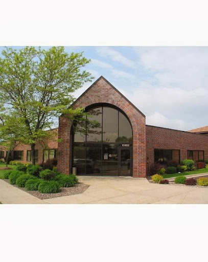 Real Estate Agency «RE/MAX Realty 100», reviews and photos, 10303 W Oklahoma Ave, Milwaukee, WI 53227, USA