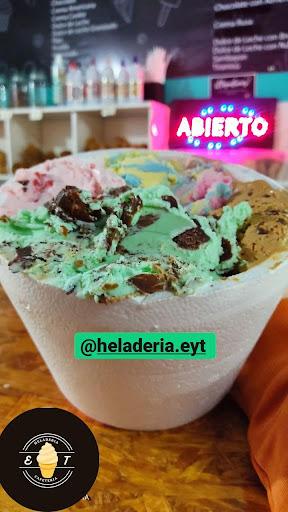 Heladeria y Cafeteria EyT - Coffee shop en Añelo