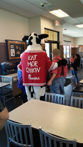 Fast Food Restaurant «Chick-fil-A», reviews and photos, 2610 Edgewood Rd SW, Cedar Rapids, IA 52404, USA